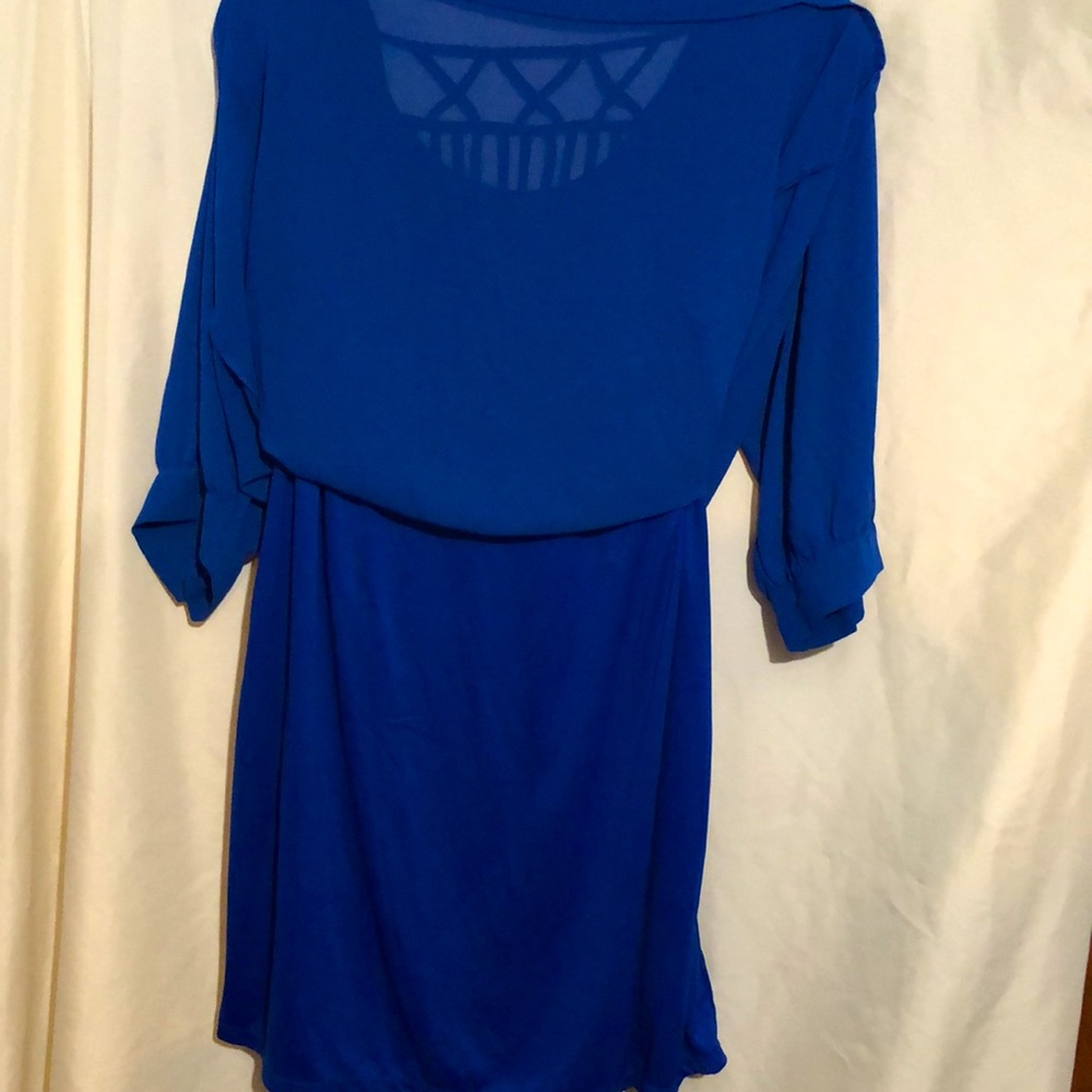 Dress - Picture 3 of 6
